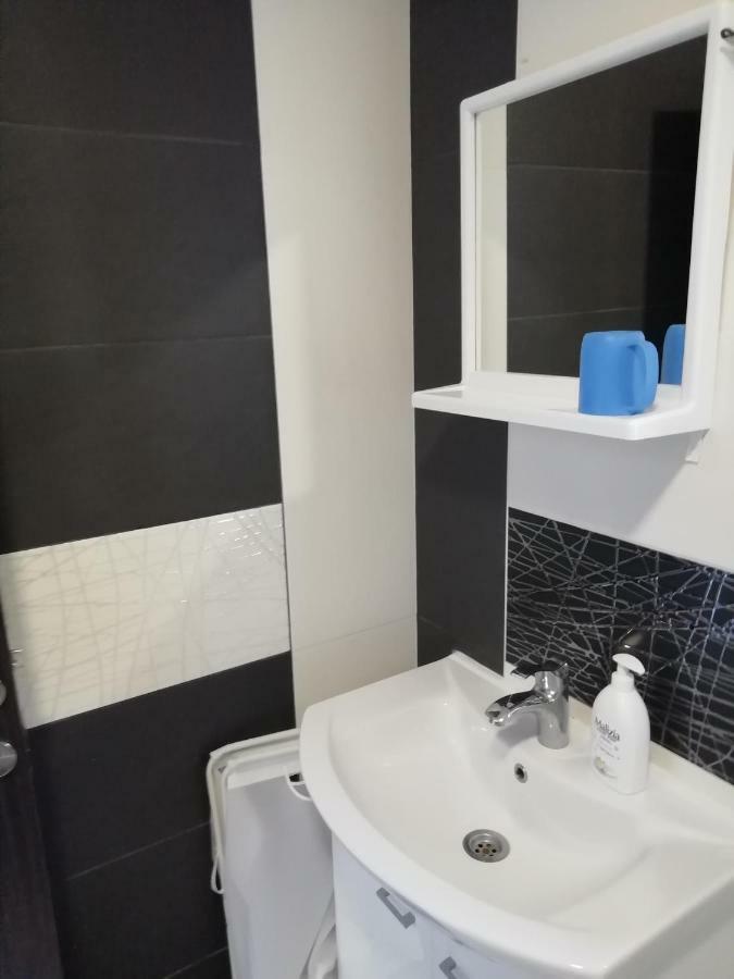 Apartman Marinkovic Добра вода Екстериор снимка